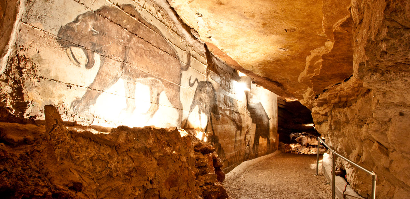 Ice Age mural passage at Inner Space Cavern